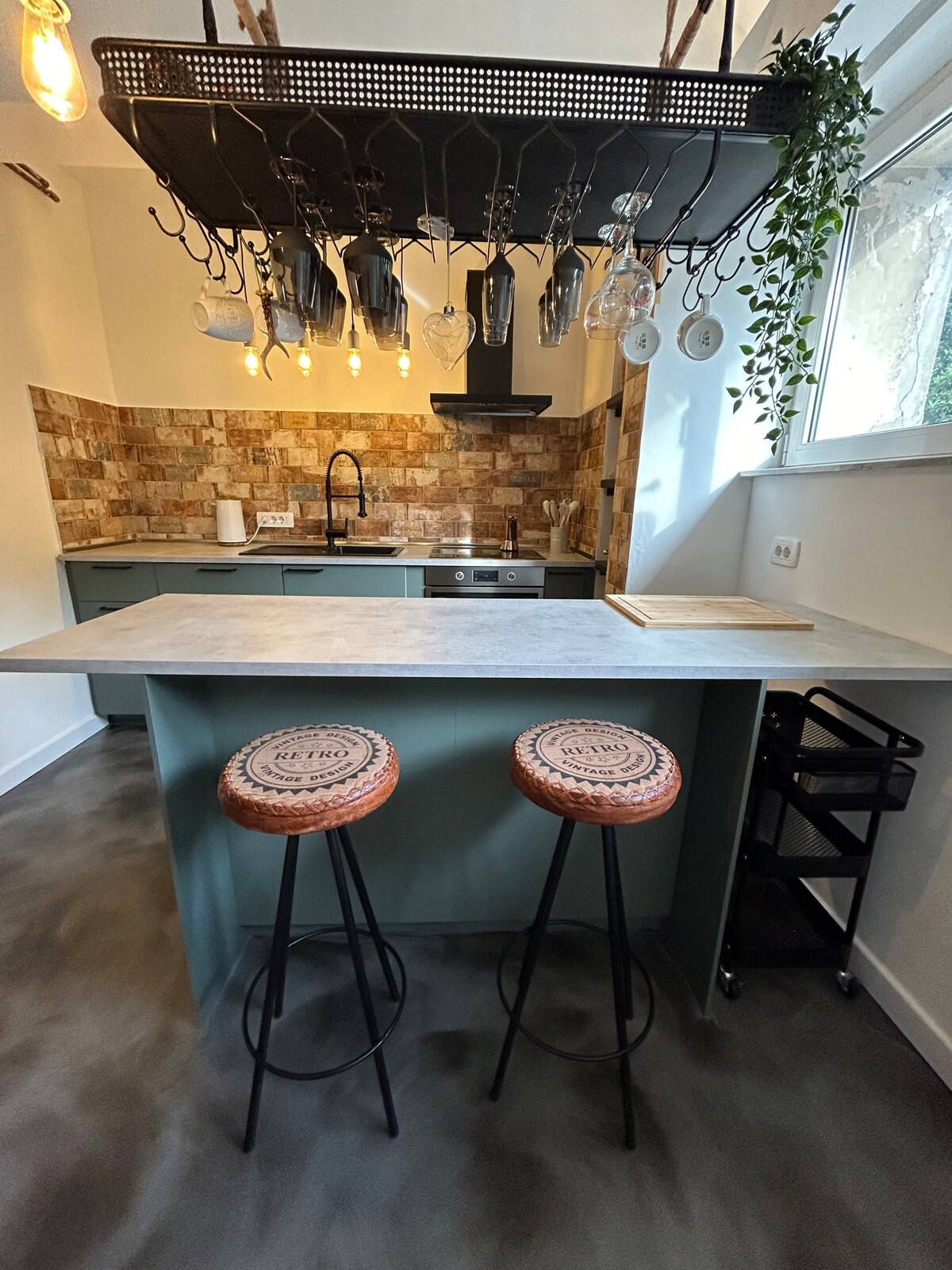 Full kitchen 5